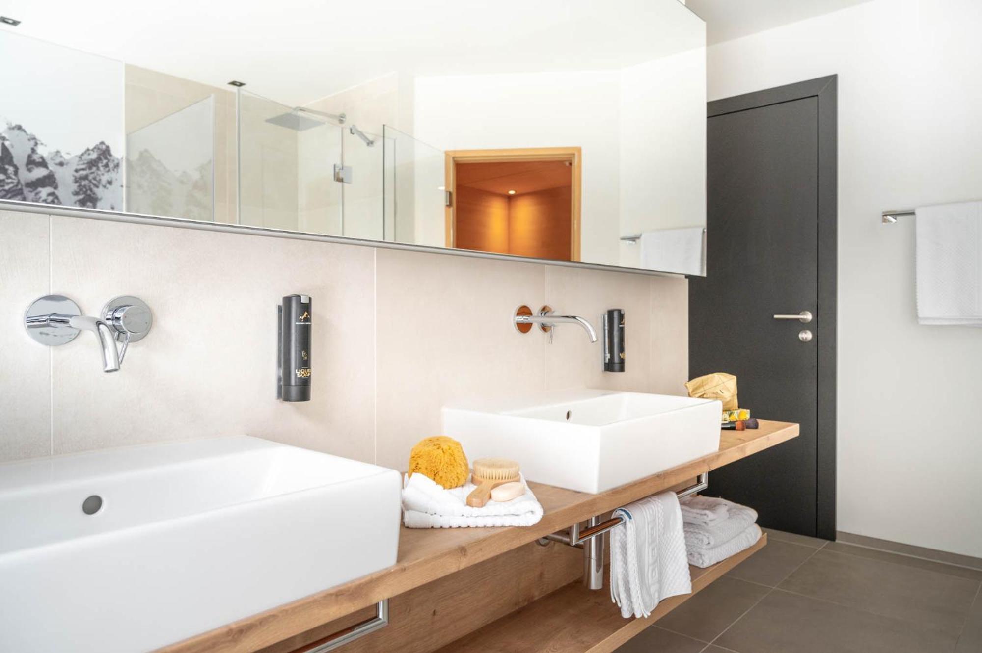 Sporthotel Chalet Gaschurn Zimmer foto
